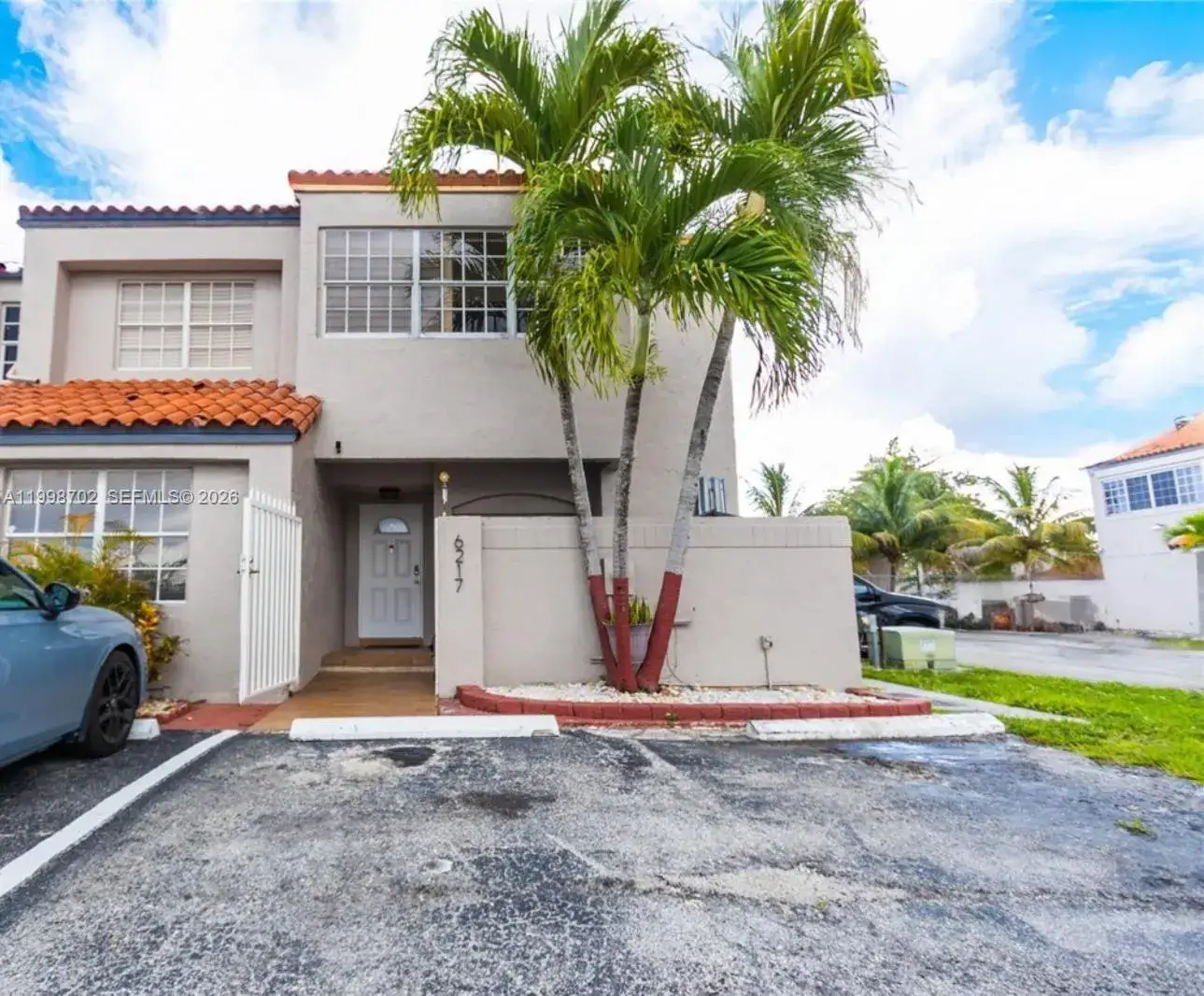 3 bedroom 2 bath Residential for sale at 6217 SW 128th Pl, Miami FL 33183