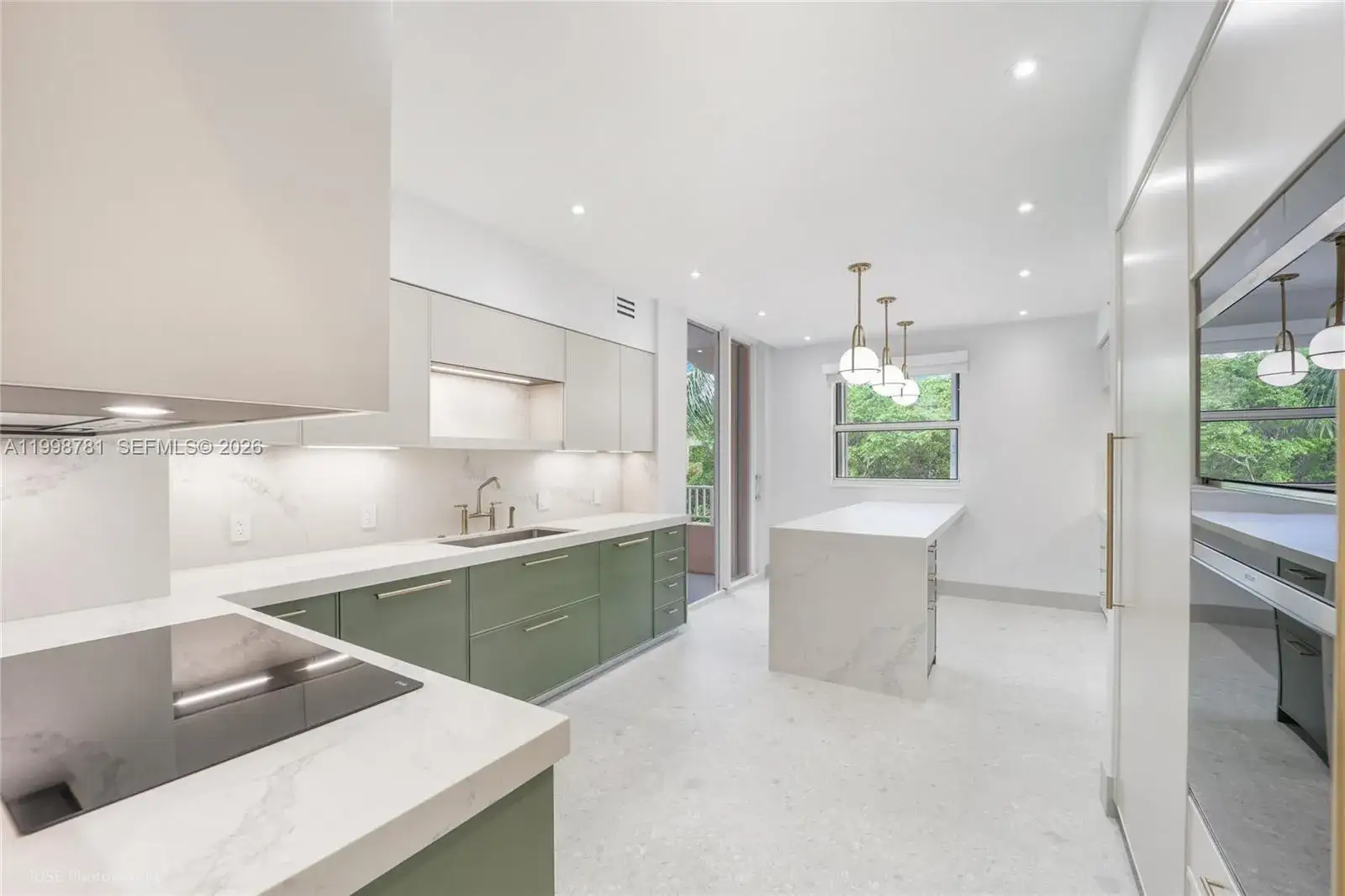 2 bedroom 3 bath Residential for sale at 737 Crandon Blvd # 301, Key Biscayne FL 33149