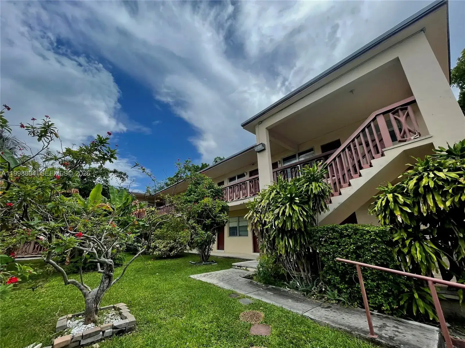 2 bedroom 1 bath Residential Lease for rent at 675 SW 7th Ave # 11, Miami FL 33130