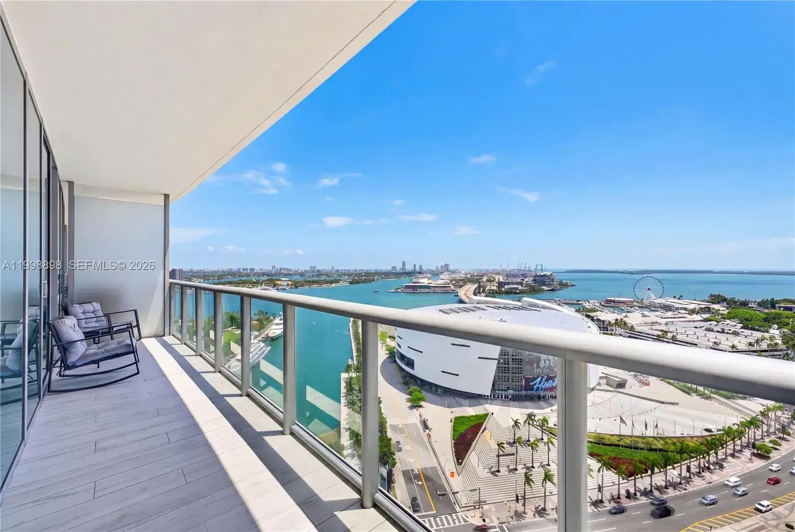 2 bedroom 2 bath Residential Lease for rent at 888 Biscayne Blvd # 2404, Miami FL 33132