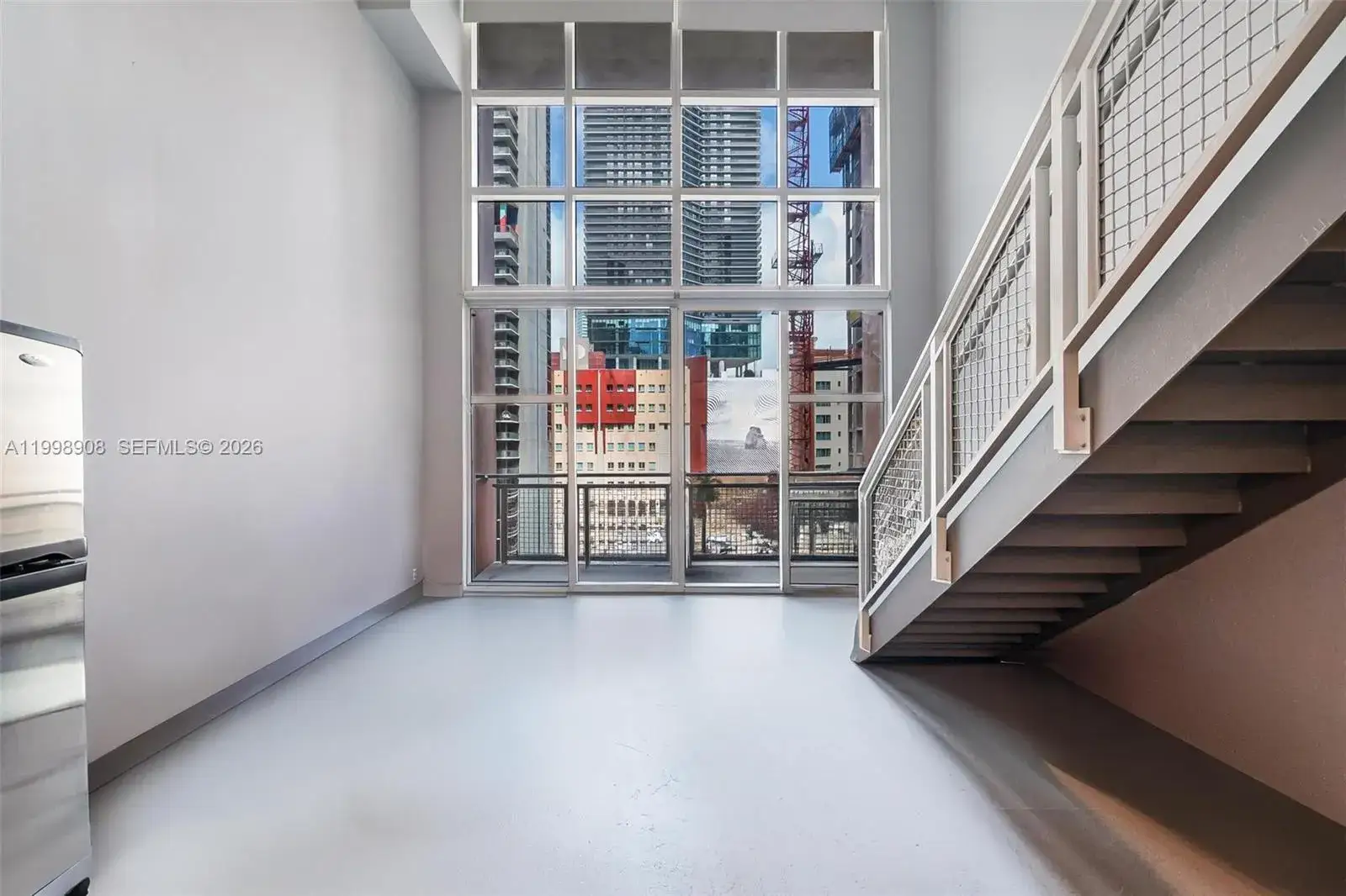 1 bedroom 2 bath Residential Lease for rent at 244 Biscayne Blvd # 445, Miami FL 33132