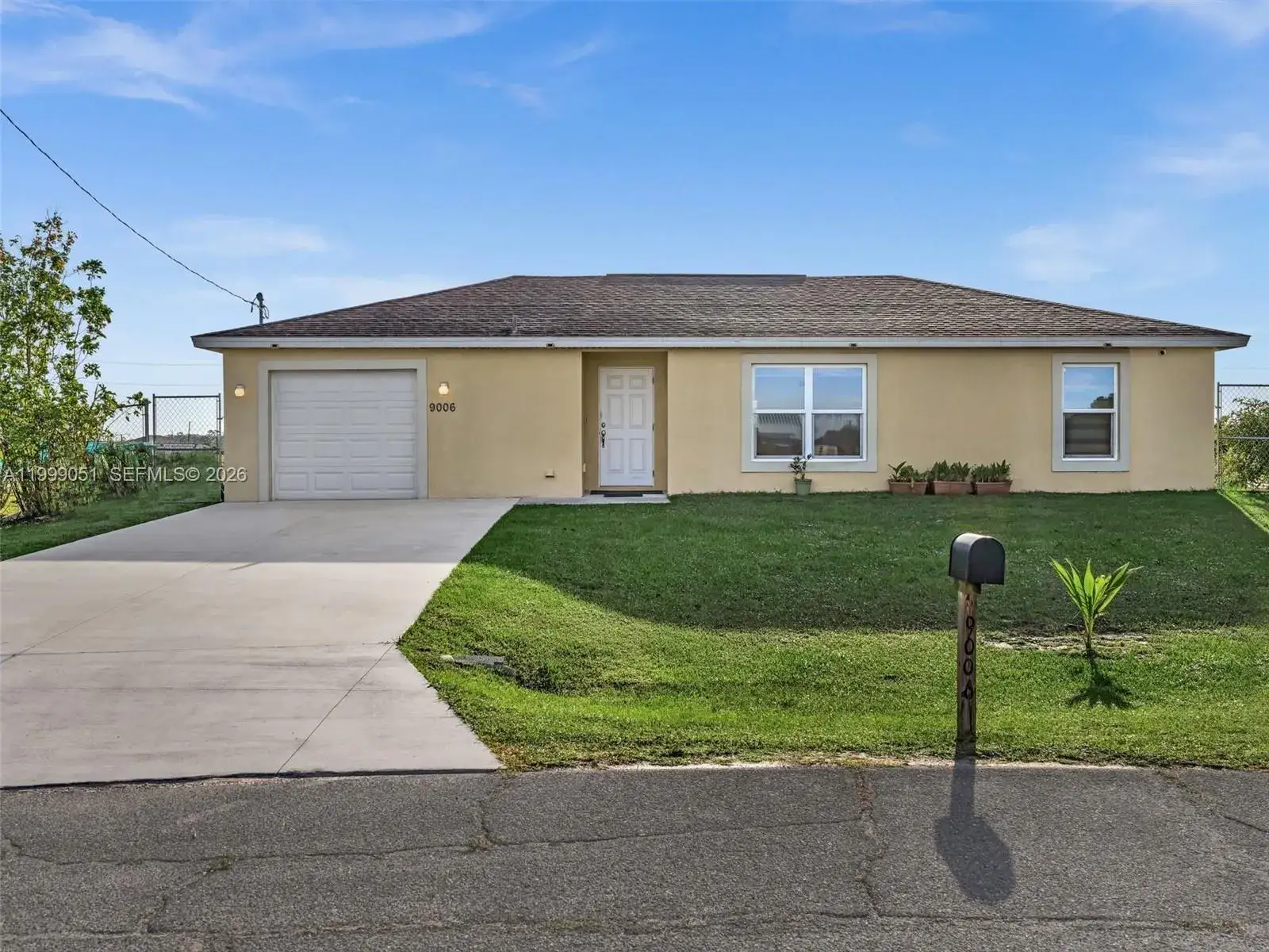 3 bedroom 2 bath Residential for sale at 9006 ABEL, La Belle FL 33935
