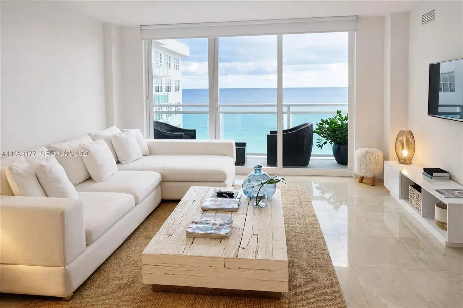 1 bedroom 1 bath Residential Lease for rent at 6917 Collins Ave # 1611, Miami Beach FL 33141
