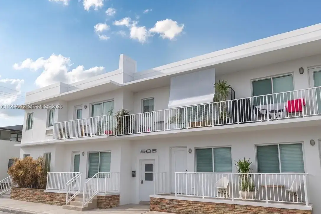 1 bedroom 1 bath Residential for sale at 505 74th St # 6B, Miami Beach FL 33141