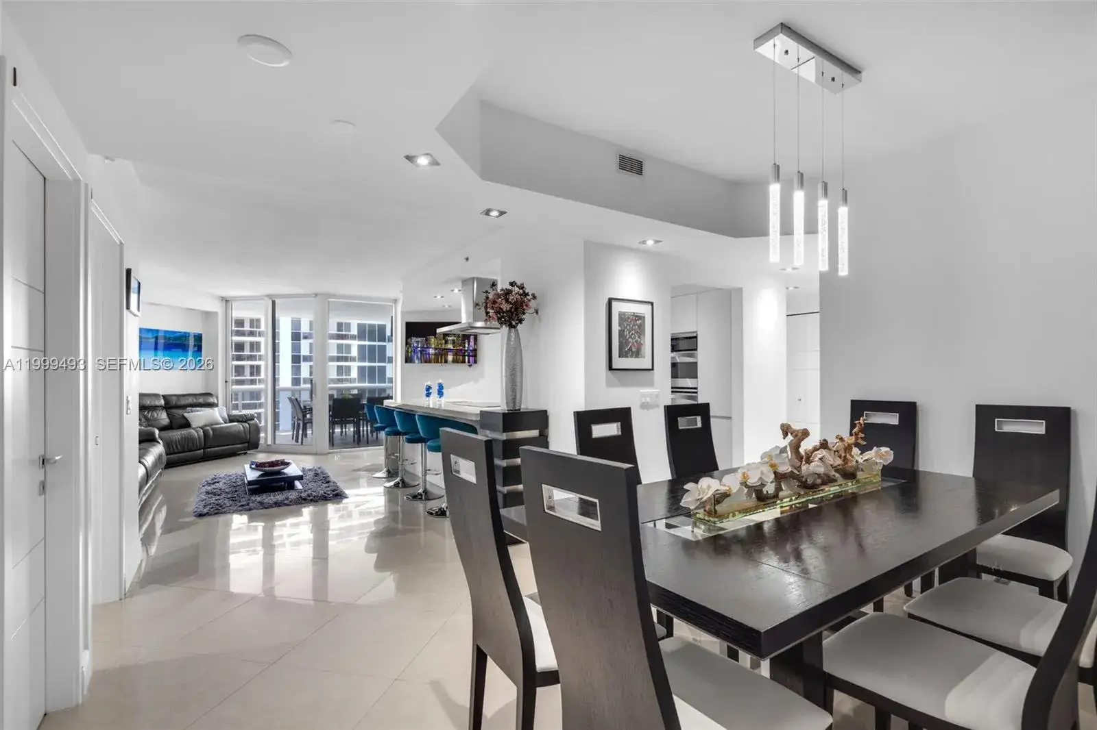 2 bedroom 2 bath Residential for sale at 4775 Collins Ave # 3608, Miami Beach FL 33140