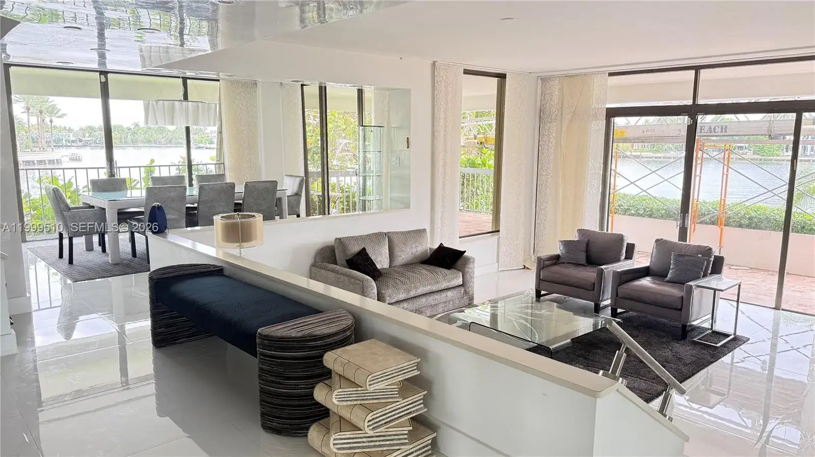 3 bedroom 2 bath Residential Lease for rent at 19707 Turnberry Way # 6, Aventura FL 33180