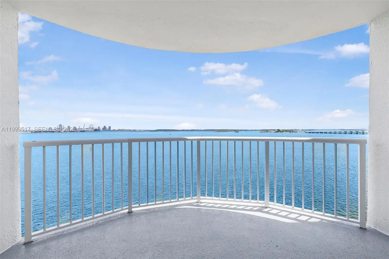 3 bedroom 2 bath Residential Lease for rent at 1420 Brickell Bay Dr # 1401A, Miami FL 33131