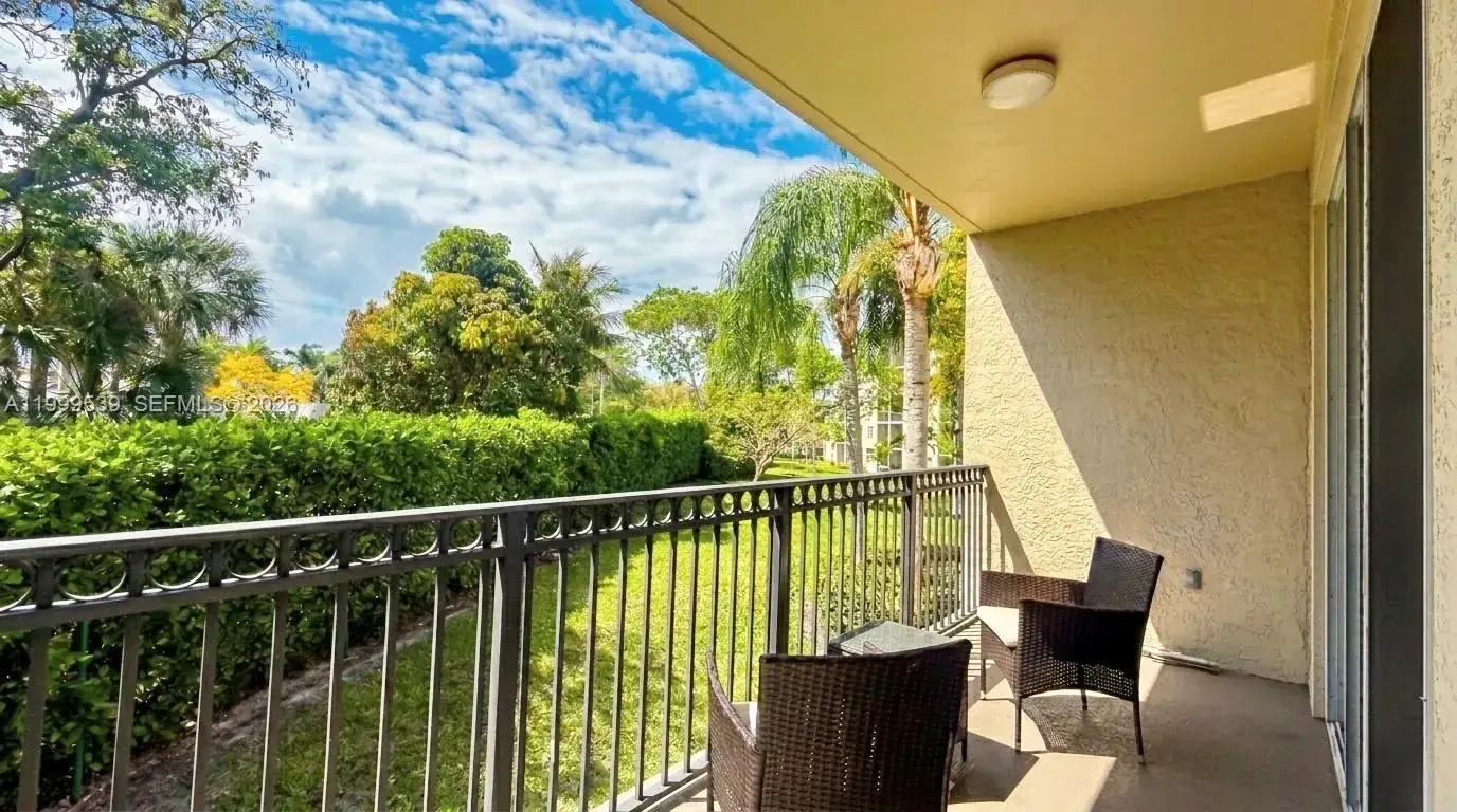 2 bedroom 2 bath Residential for sale at 26 Royal Palm Way # 201, Boca Raton FL 33432