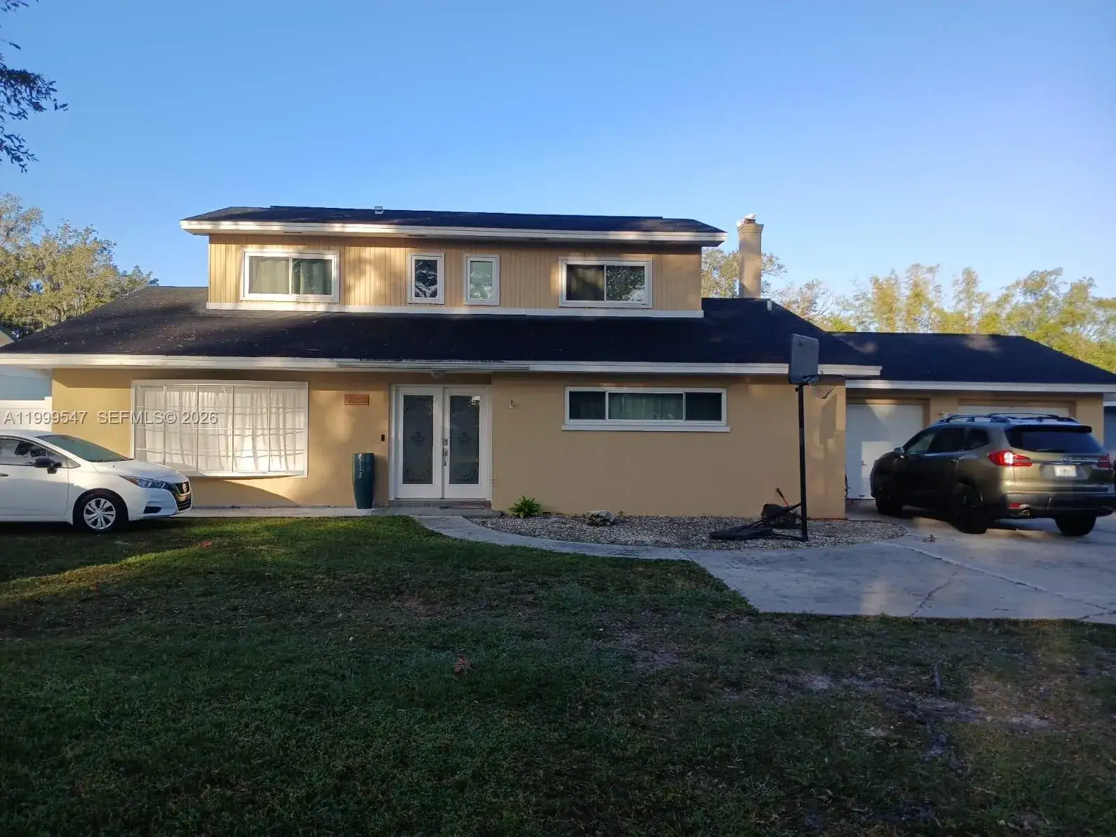 5 bedroom 4 bath Residential for sale at 2211 NEW JERSEY RD, Lakeland FL 33803