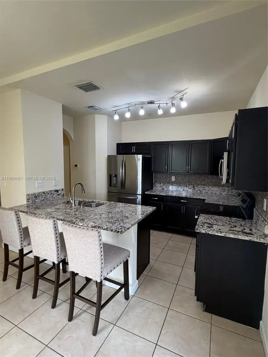3 bedroom 3 bath Residential for sale at 133 SE 28th Ter, Homestead FL 33033