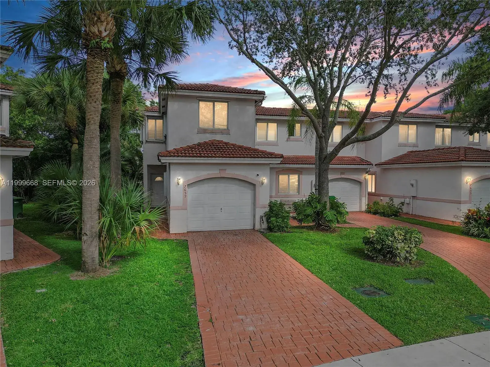 3 bedroom 2 bath Residential for sale at 7659 Tamarac Island Circle, Tamarac FL 33321