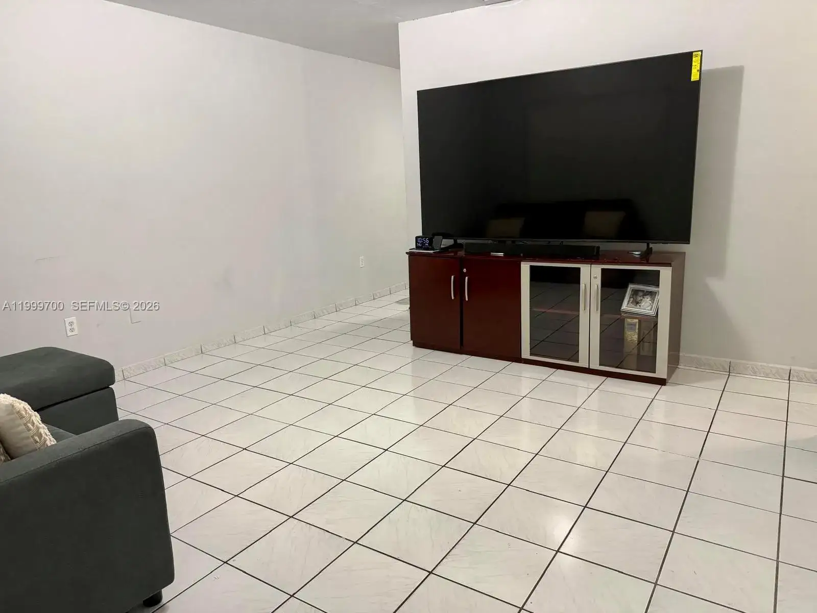 2 bedroom 1 bath Residential Lease for rent at 2732 NW 16th Ter # 2734, Miami FL 33125