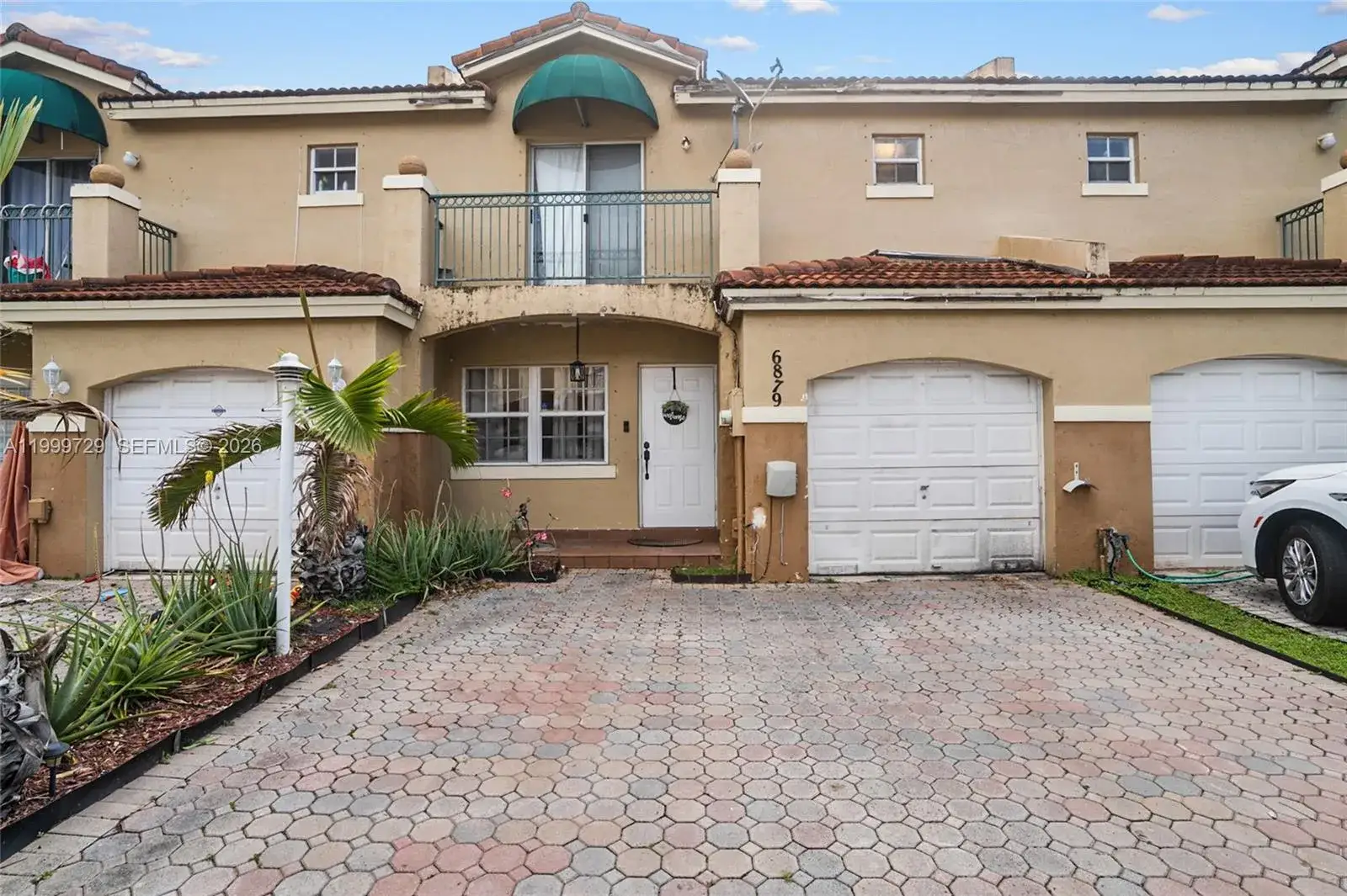 3 bedroom 2 bath Residential for sale at 6879 SW 158th Ct, Miami FL 33193