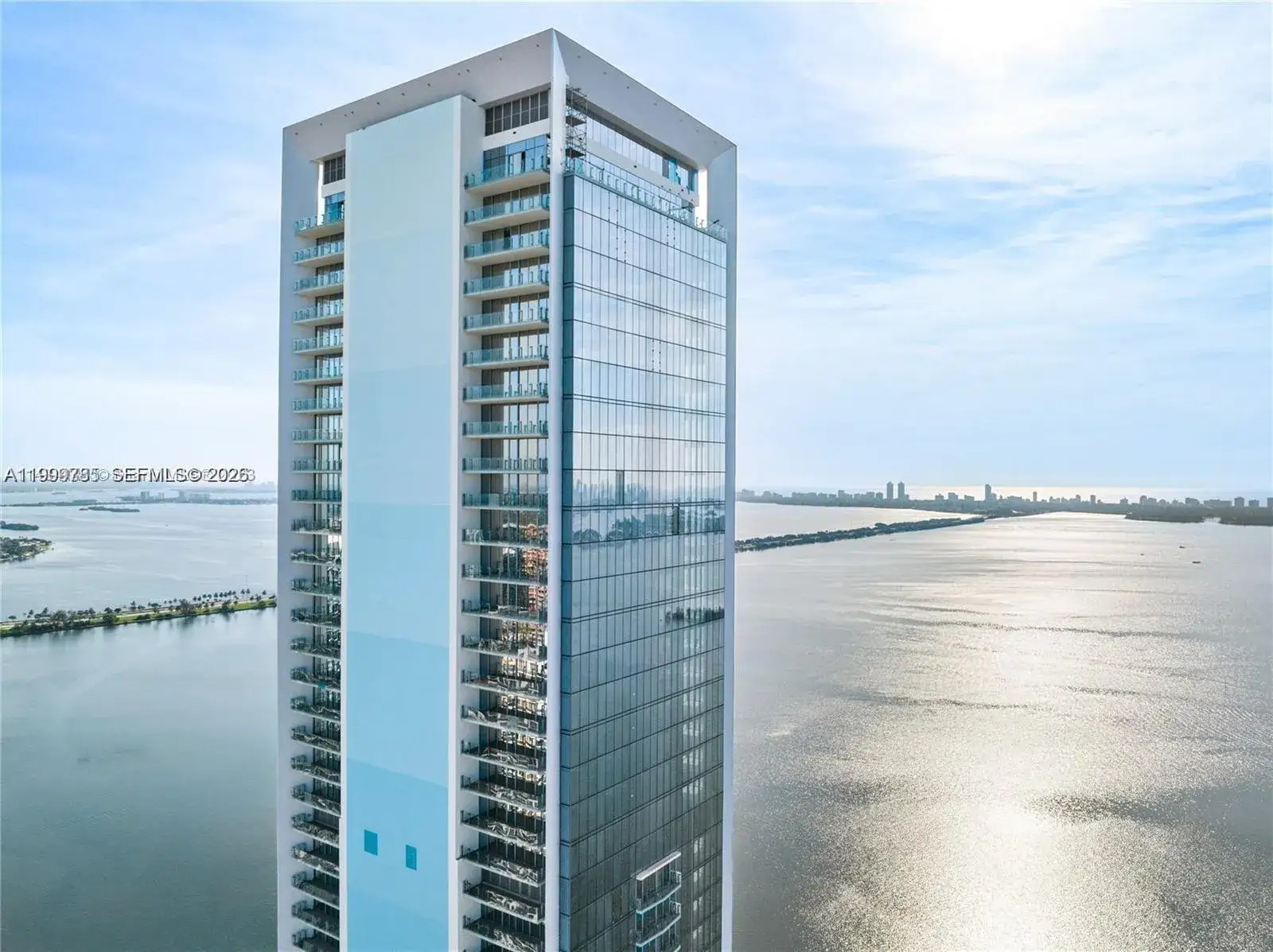 1 bedroom 1 bath Residential for sale at 700 NE 26th Ter # 804, Miami FL 33137