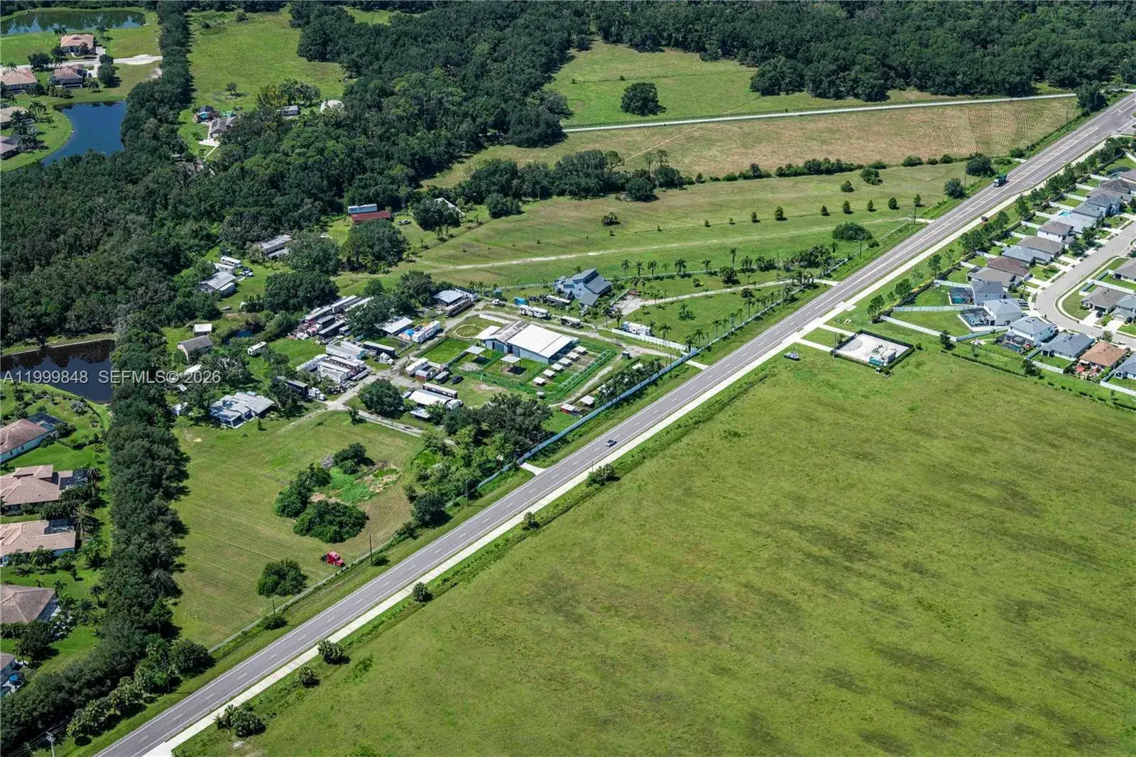 Commercial Sale for sale at 211 Rye Rd NE, Bradenton FL 34212