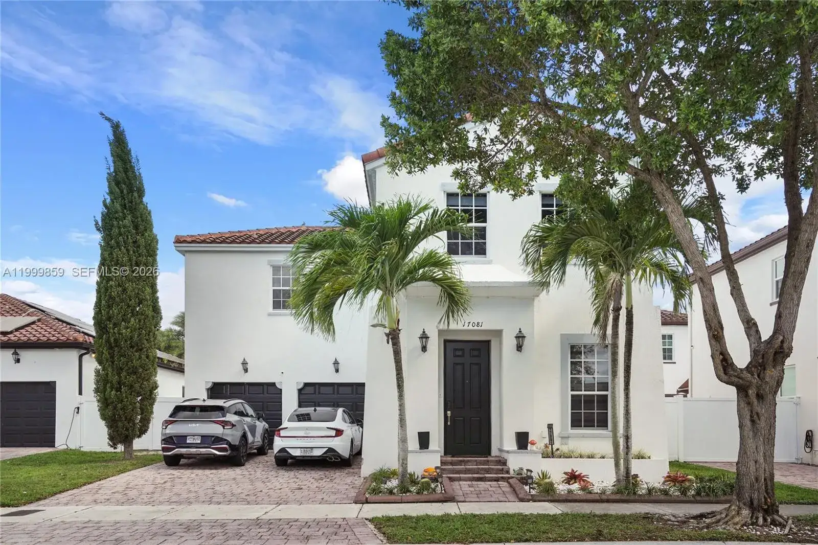 4 bedroom 4 bath Residential for sale at 17081 SW 94th Way, Miami FL 33196