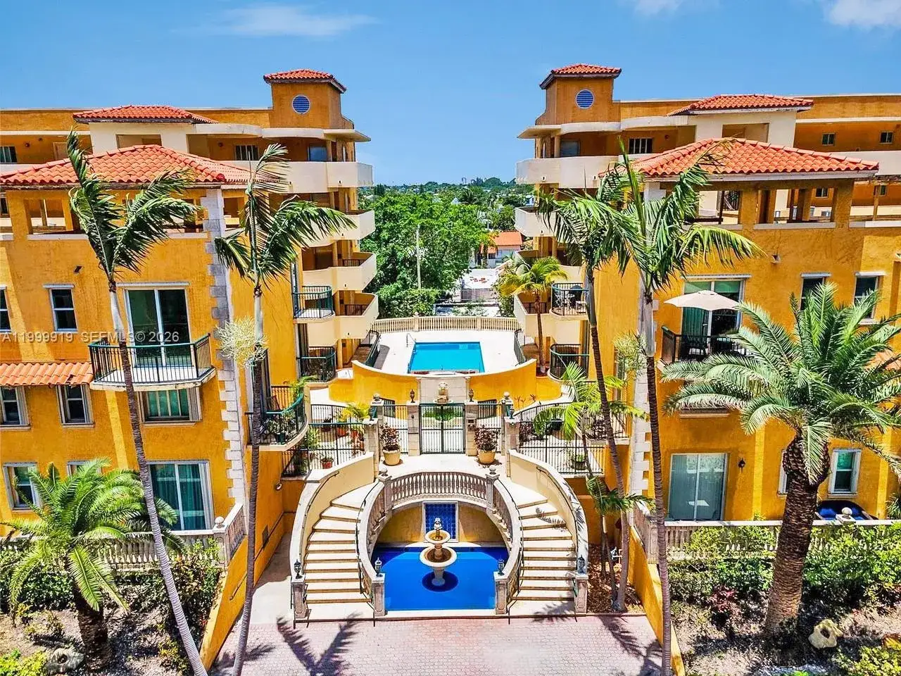 1 bedroom 1 bath Residential Lease for rent at 8888 Collins Ave # 105, Surfside FL 33154