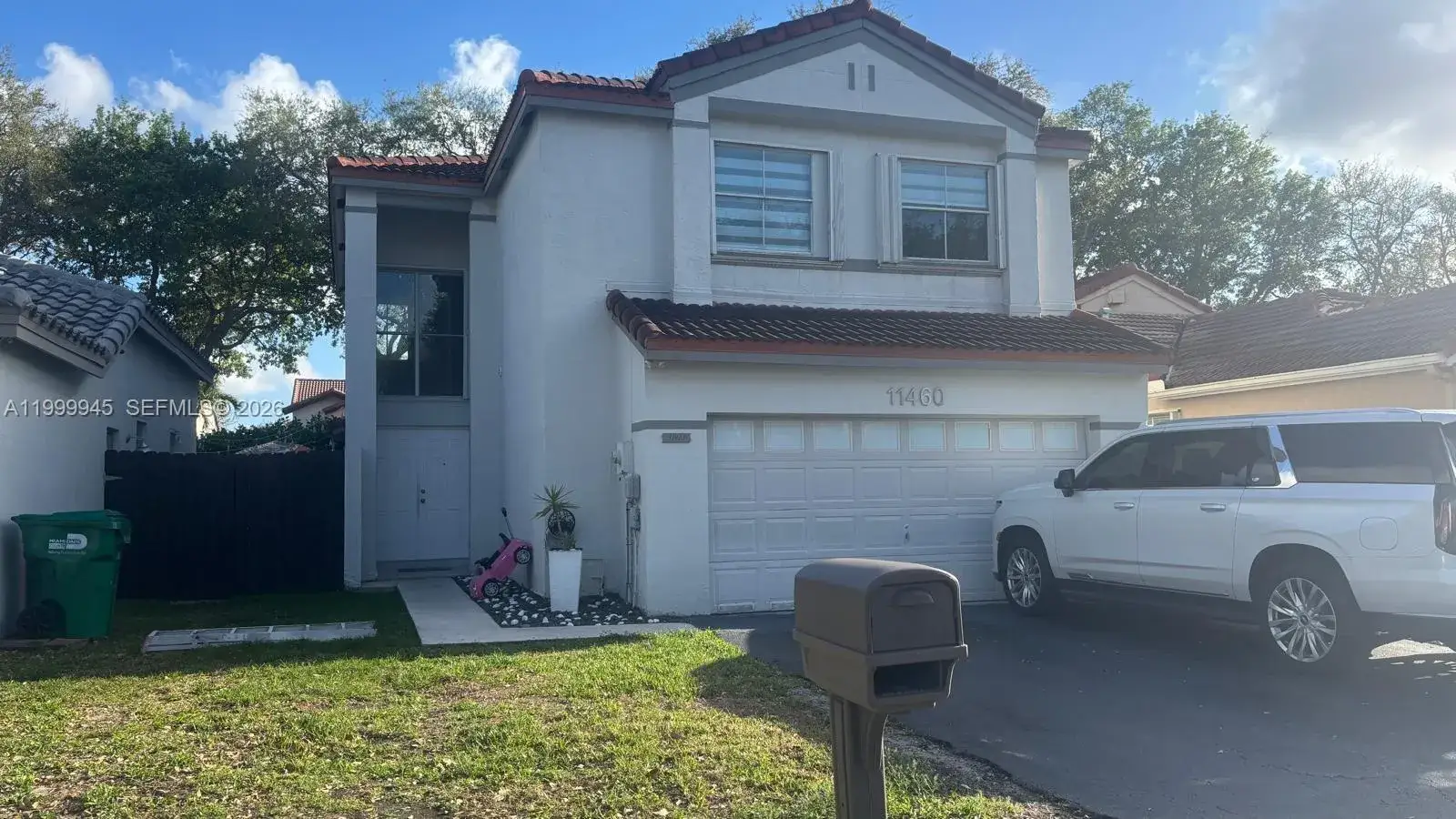 4 bedroom 3 bath Residential Lease for rent at 11460 SW 73rd St, Miami FL 33173