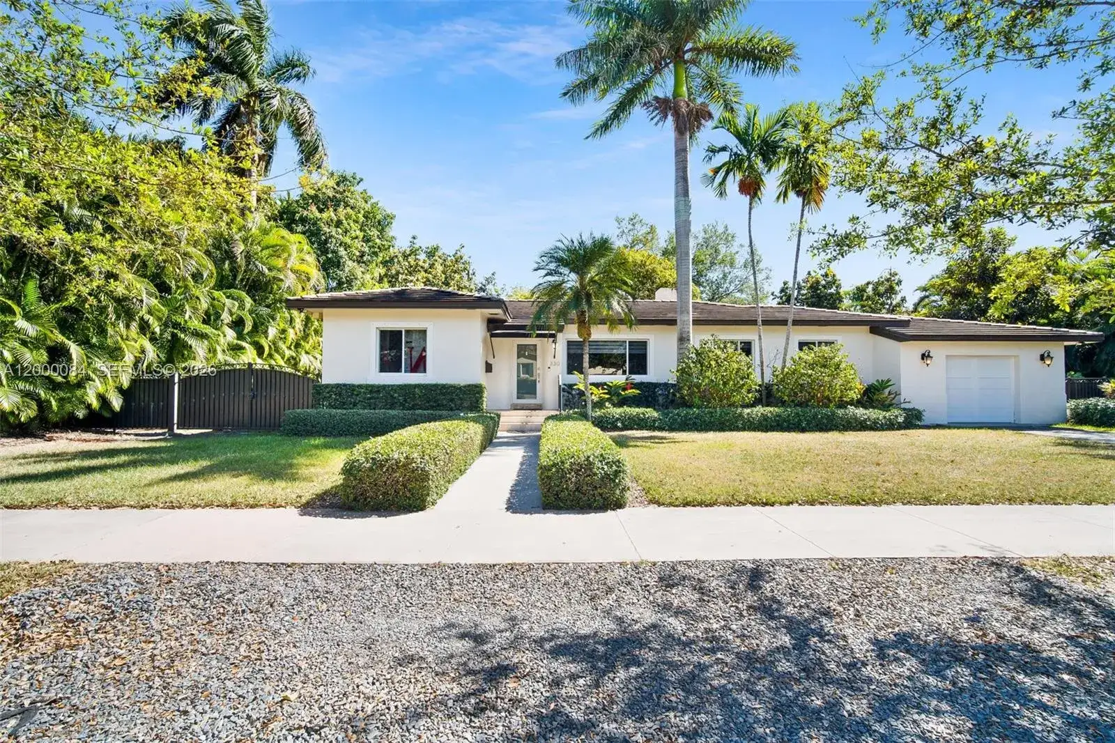 3 bedroom 2 bath Residential for sale at 330 Viscaya Ave, Coral Gables FL 33134