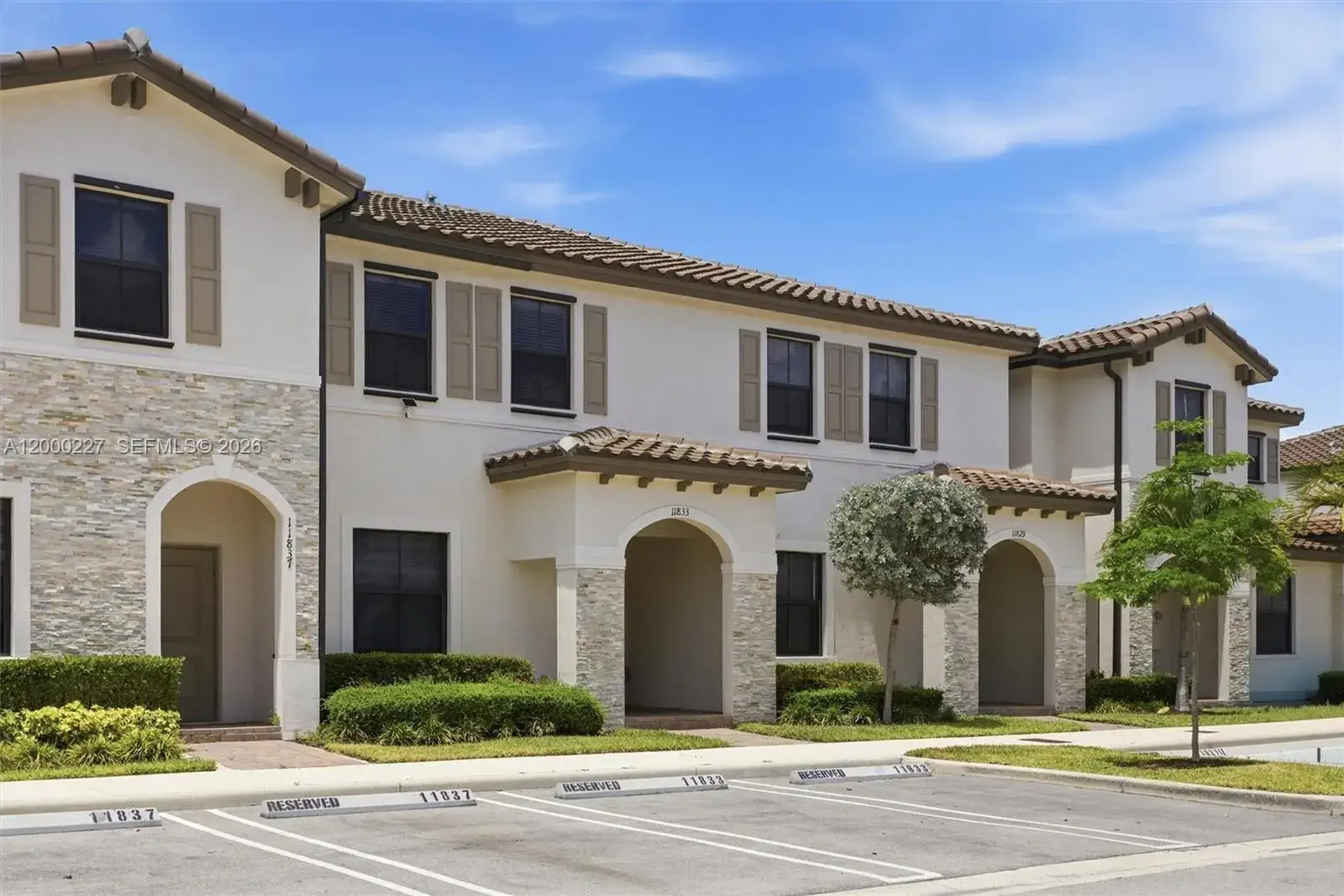 3 bedroom 2 bath Residential for sale at 11833 SW 245th Ter, Homestead FL 33032