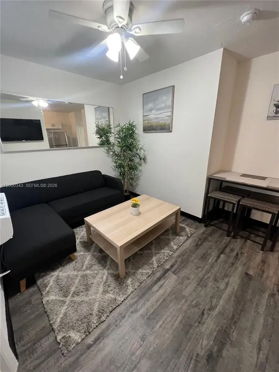 1 bedroom 1 bath Residential Lease for rent at 1191 NW 8th St Rd # 1, Miami FL 33136