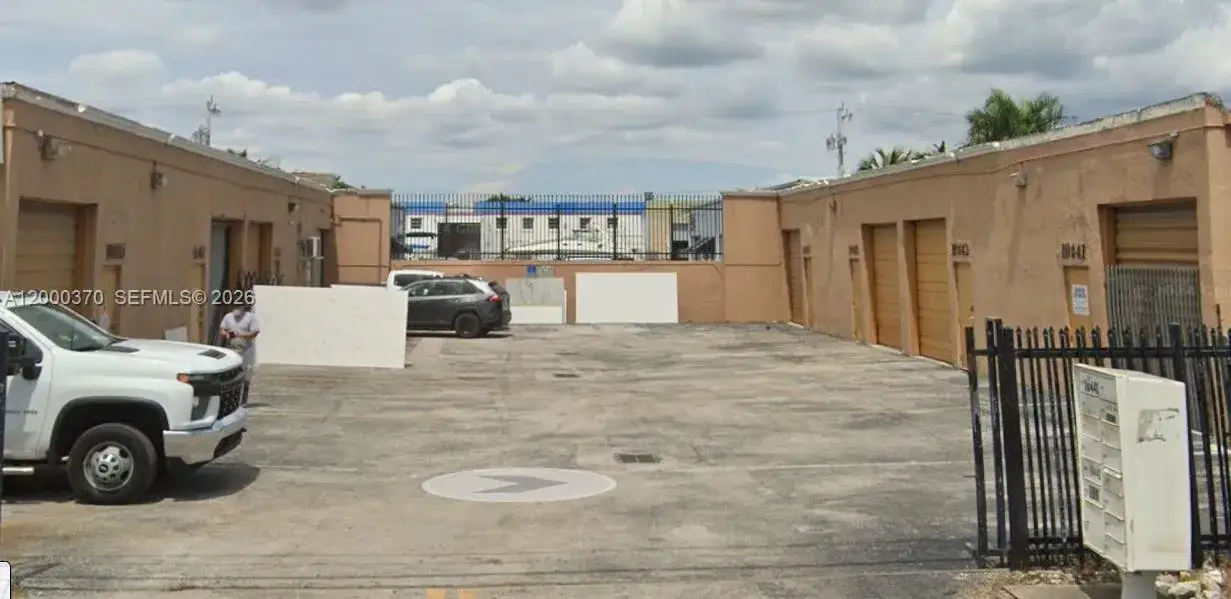 Business Opportunity for sale at 10455 SW 185th Ter, Cutler Bay FL 33157