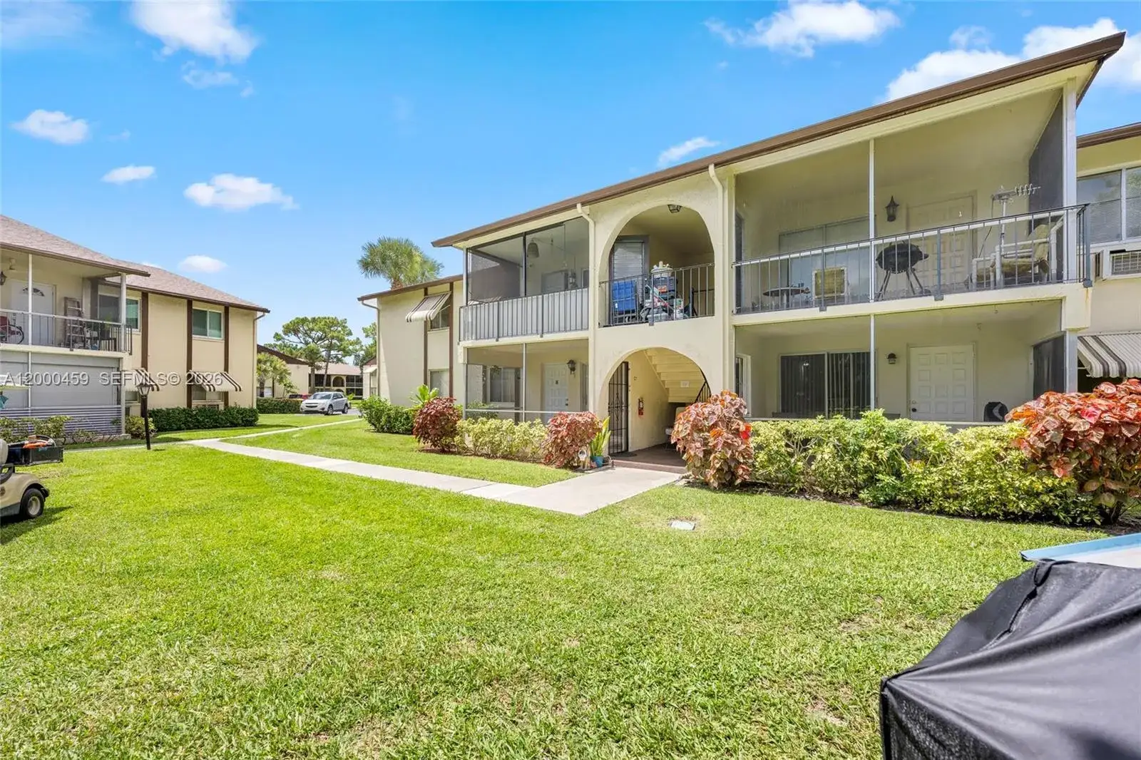 2 bedroom 1 bath Residential for sale at 5839 La Pinata Blvd # 2, Green Acres FL 33463