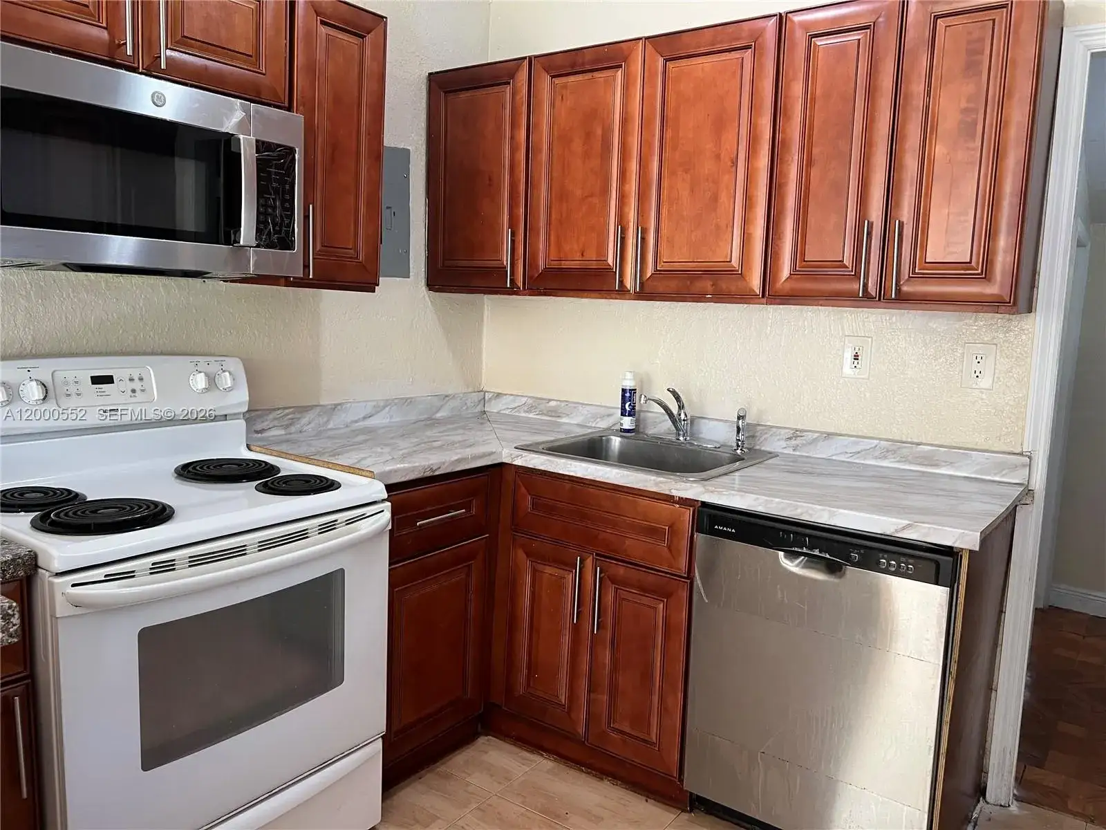 3 bedroom 2 bath Residential for sale at 931 NW 34th Way, Lauderhill FL 33311