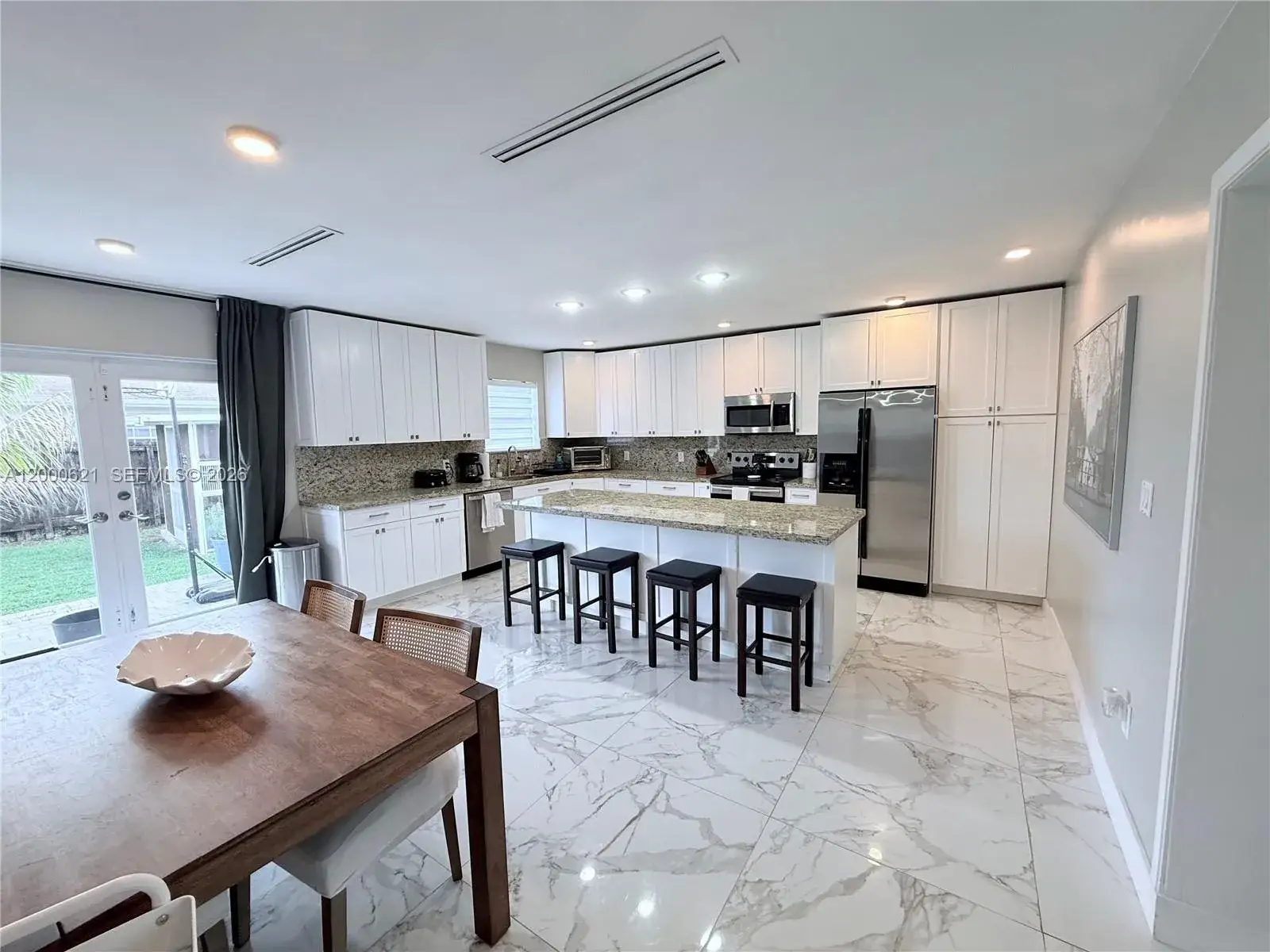 4 bedroom 2 bath Residential Lease for rent at 11020 SW 42nd Ter, Miami FL 33165