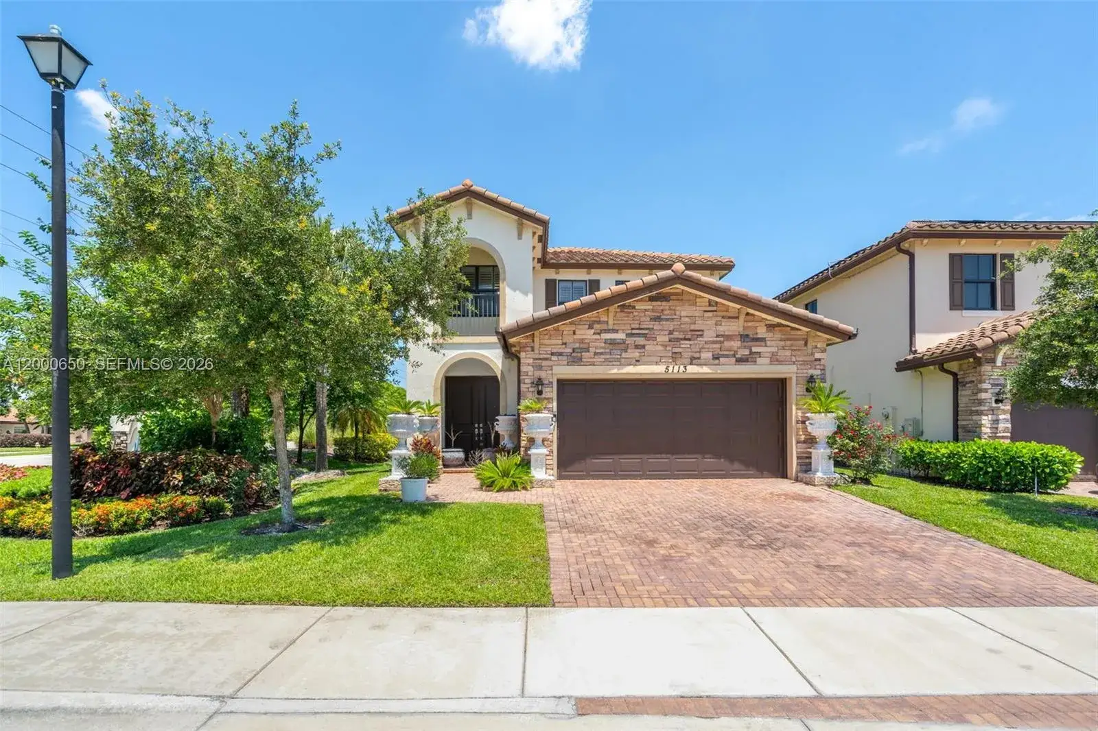 4 bedroom 4 bath Residential Lease for rent at 5113 NW 52nd St, Tamarac FL 33319