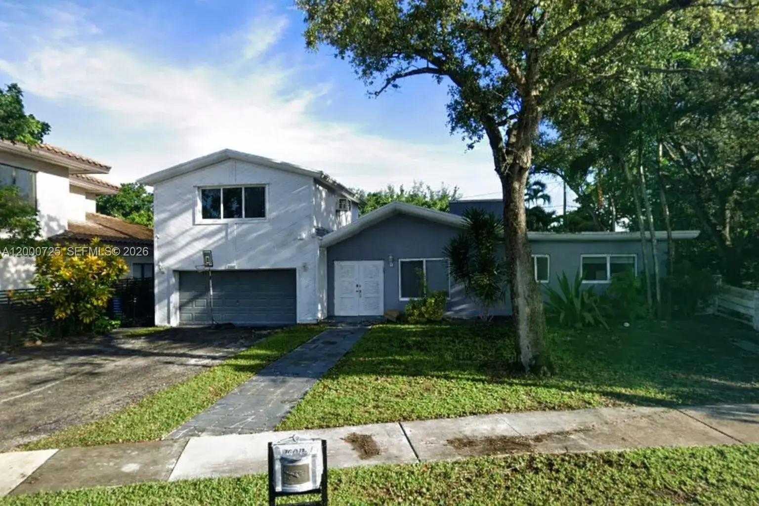 5 bedroom 3 bath Residential Lease for rent at 2555 NE 202nd St, Miami FL 33180