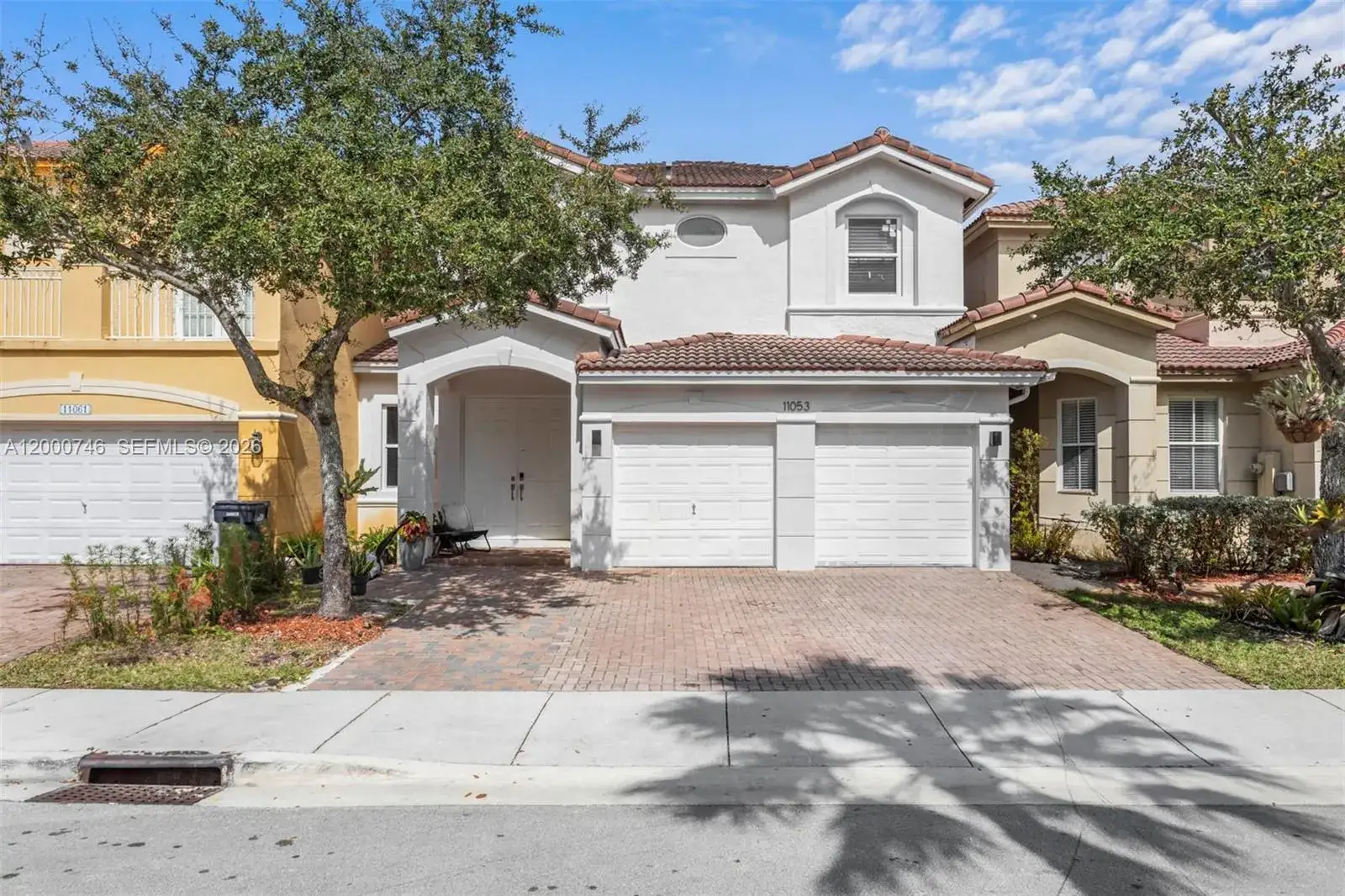 3 bedroom 2 bath Residential for sale at 11053 NW 87th St, Doral FL 33178
