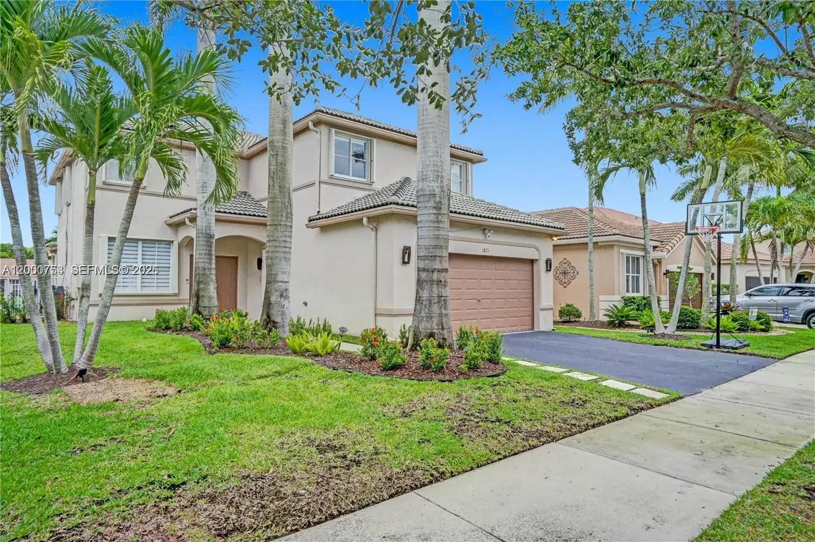 5 bedroom 3 bath Residential for sale at 1871 Silverbell Ter, Weston FL 33327