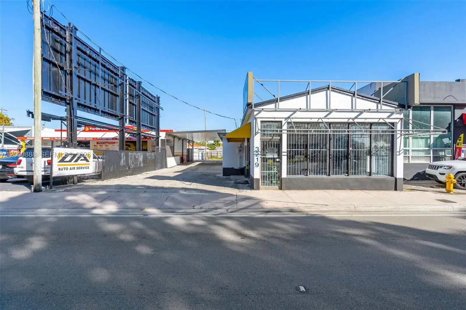 Commercial Sale for sale at 3219 SW 8th St, Miami FL 33135