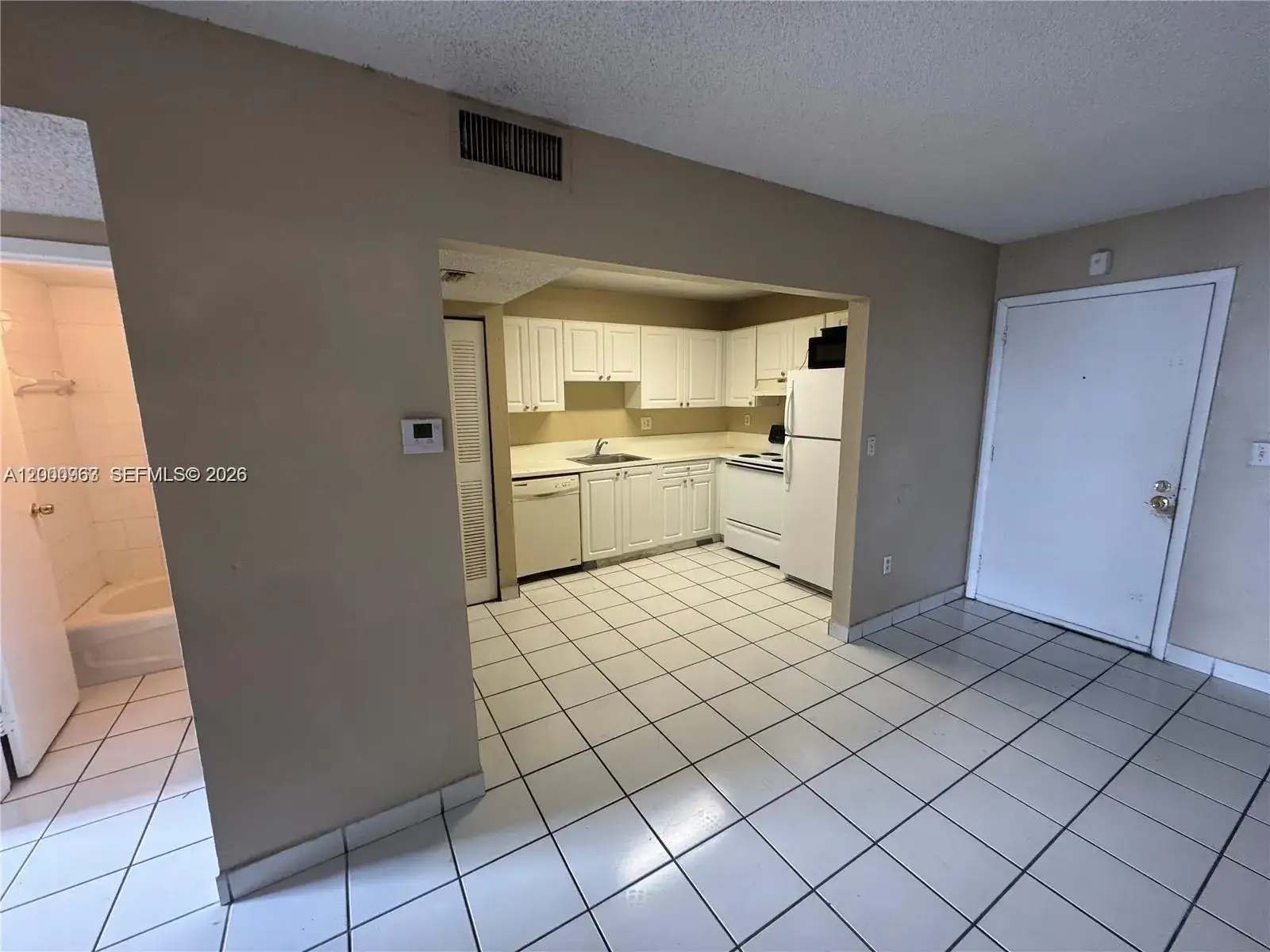 2 bedroom 1 bath Residential Lease for rent at 5100 SW 41st St, Pembroke Park FL 33023