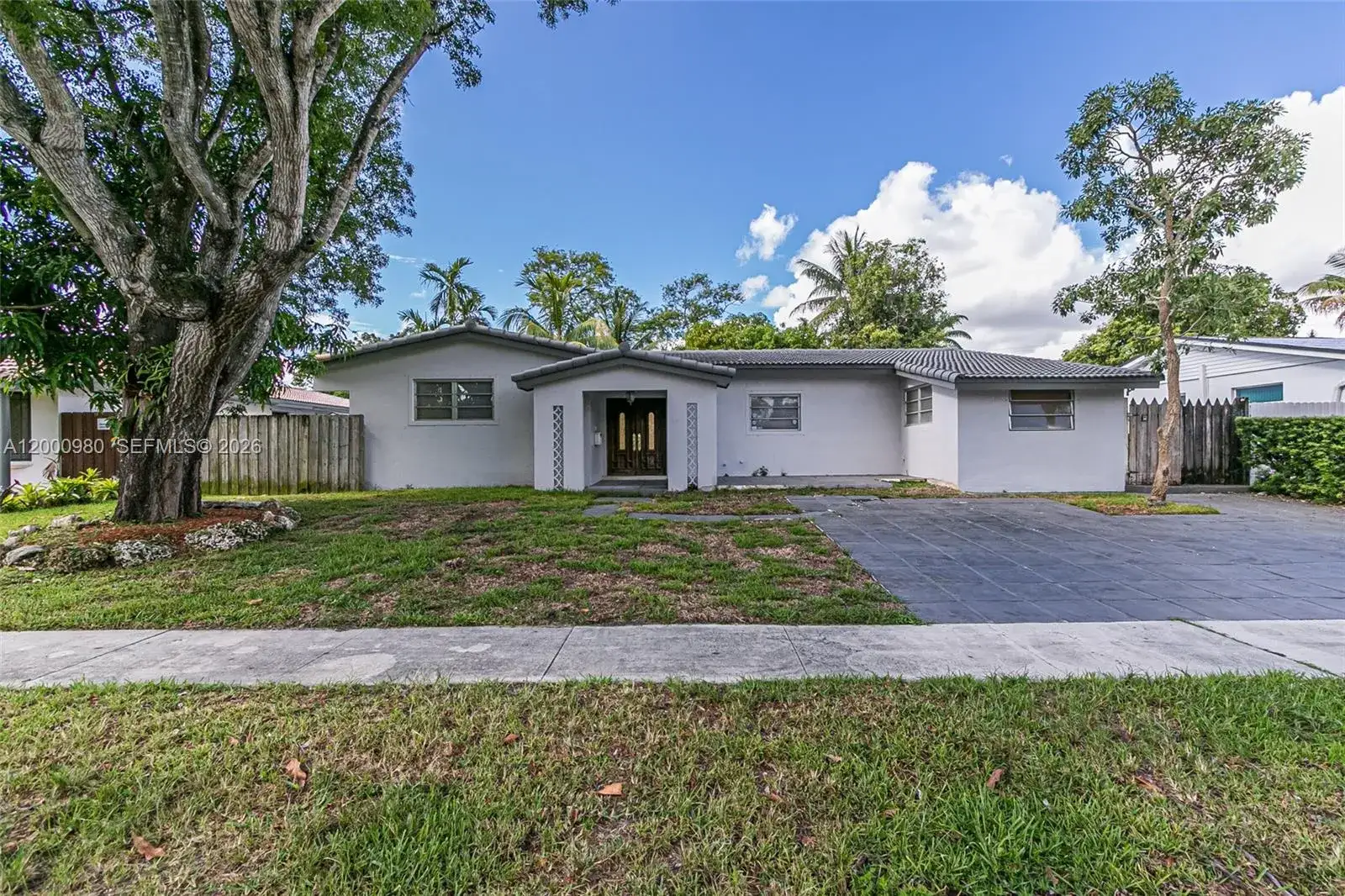 4 bedroom 2 bath Residential for sale at 840 NE 182nd Ter, North Miami Beach FL 33162