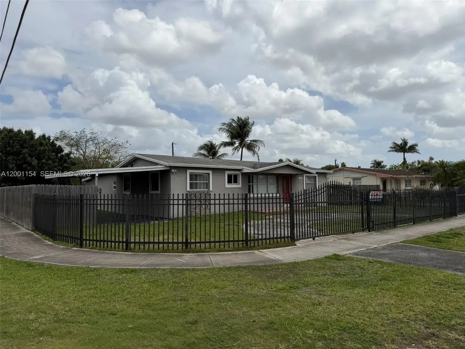 3 bedroom 2 bath Residential for sale at 18971 SW 312th St, Homestead FL 33030