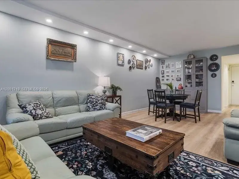 1 bedroom 1 bath Residential for sale at 6193 Rock Island Rd # 105, Tamarac FL 33319
