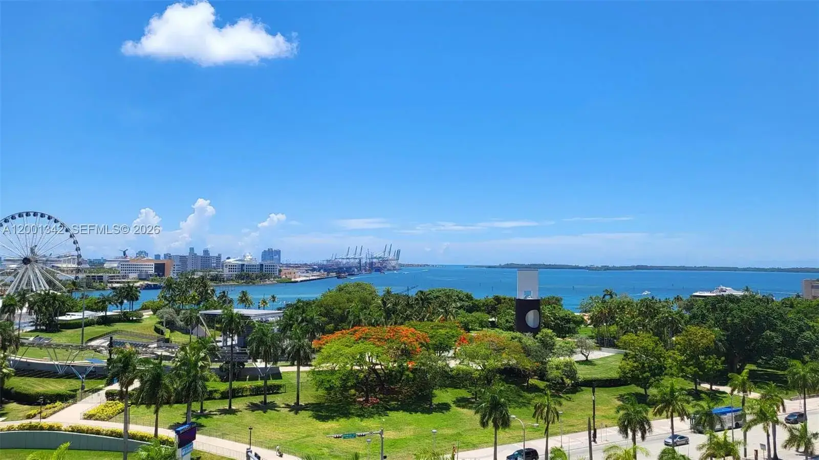 1 bedroom 1 bath Residential Lease for rent at 253 NE 2nd St # 1004, Miami FL 33132
