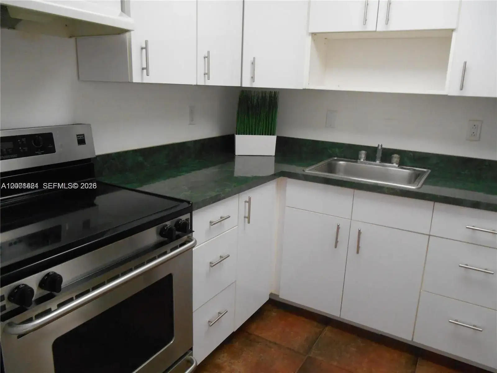 1 bedroom 1 bath Residential for sale at 4910 NW 79th Ave # 105, Doral FL 33166