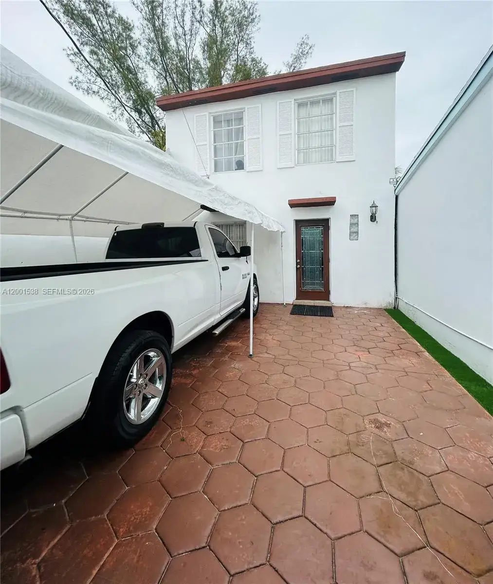3 bedroom 1 bath Residential for sale at 1589 W 73rd St, Hialeah FL 33014