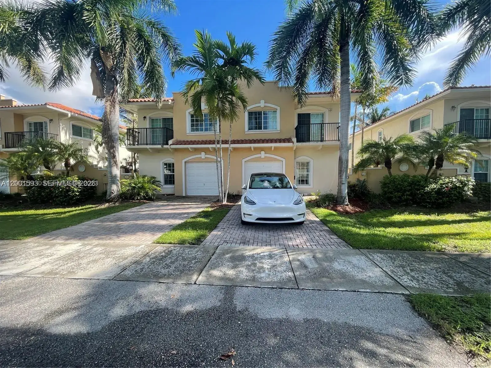 Residential Income for sale at 3450-3470 NW 17th Ter, Oakland Park FL 33309