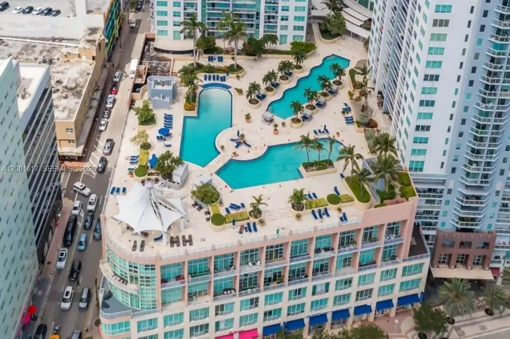 1 bedroom 2 bath Residential for sale at 253 NE 2nd St # 1608, Miami FL 33132