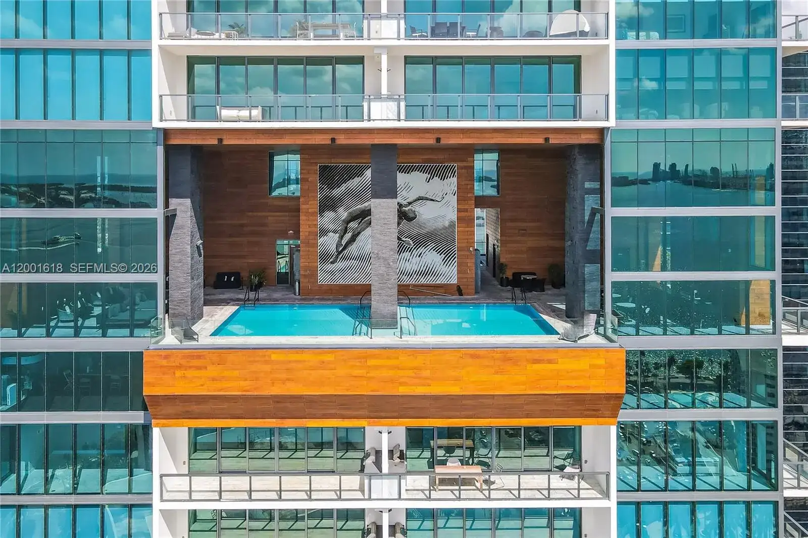 1 bedroom 1 bath Residential Lease for rent at 1451 Brickell Ave # 1004, Miami FL 33131