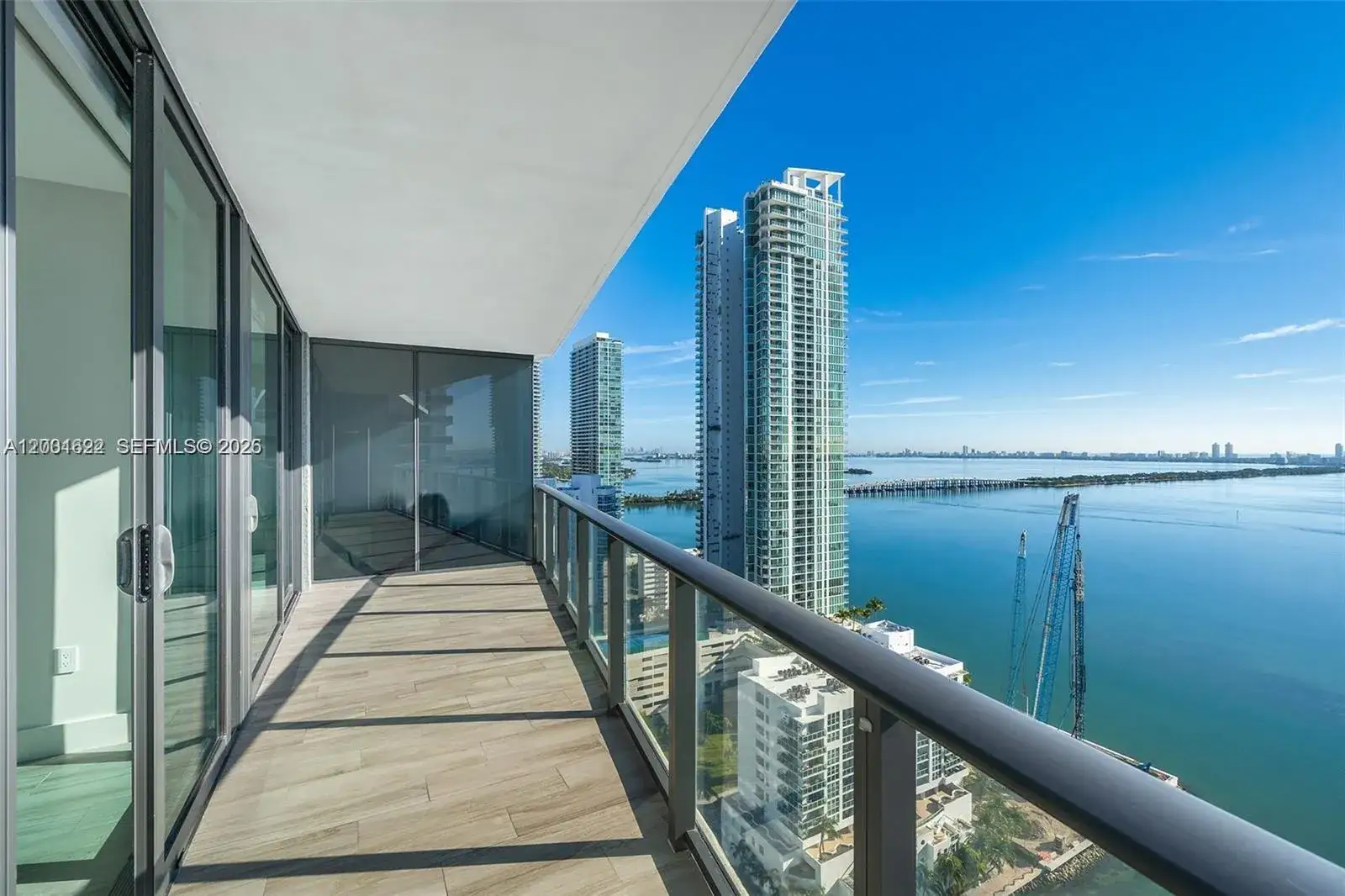 2 bedroom 2 bath Residential for sale at 460 NE 28th St # 2707, Miami FL 33137