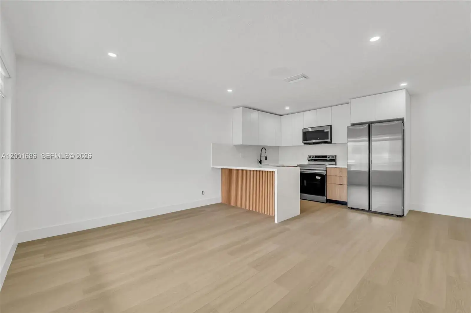 1 bedroom 1 bath Residential Lease for rent at 1611 NE 50th Ct # 2, Fort Lauderdale FL 33334
