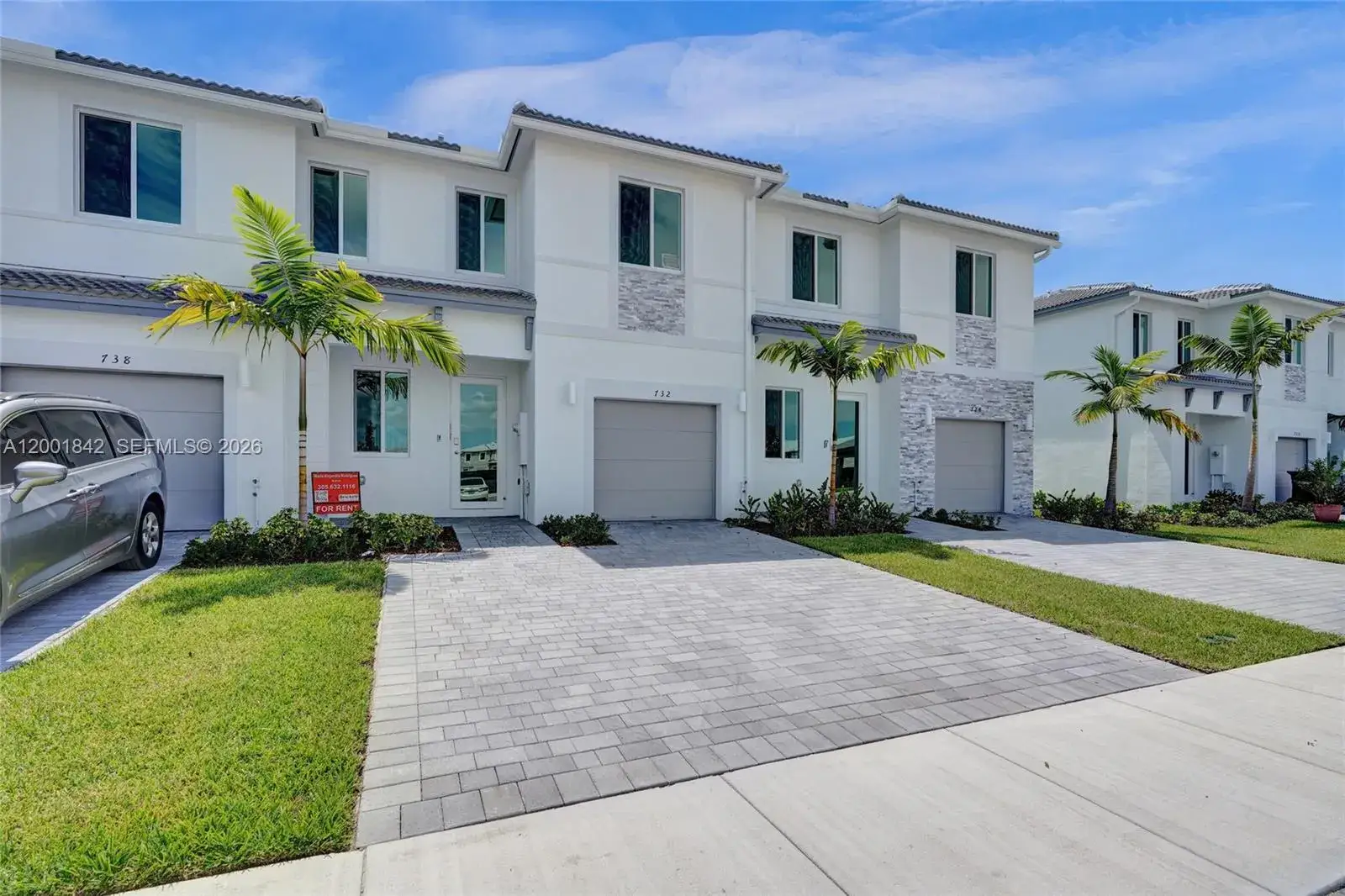 3 bedroom 3 bath Residential for sale at 732 SE 13th Court # 732, Homestead FL 33034