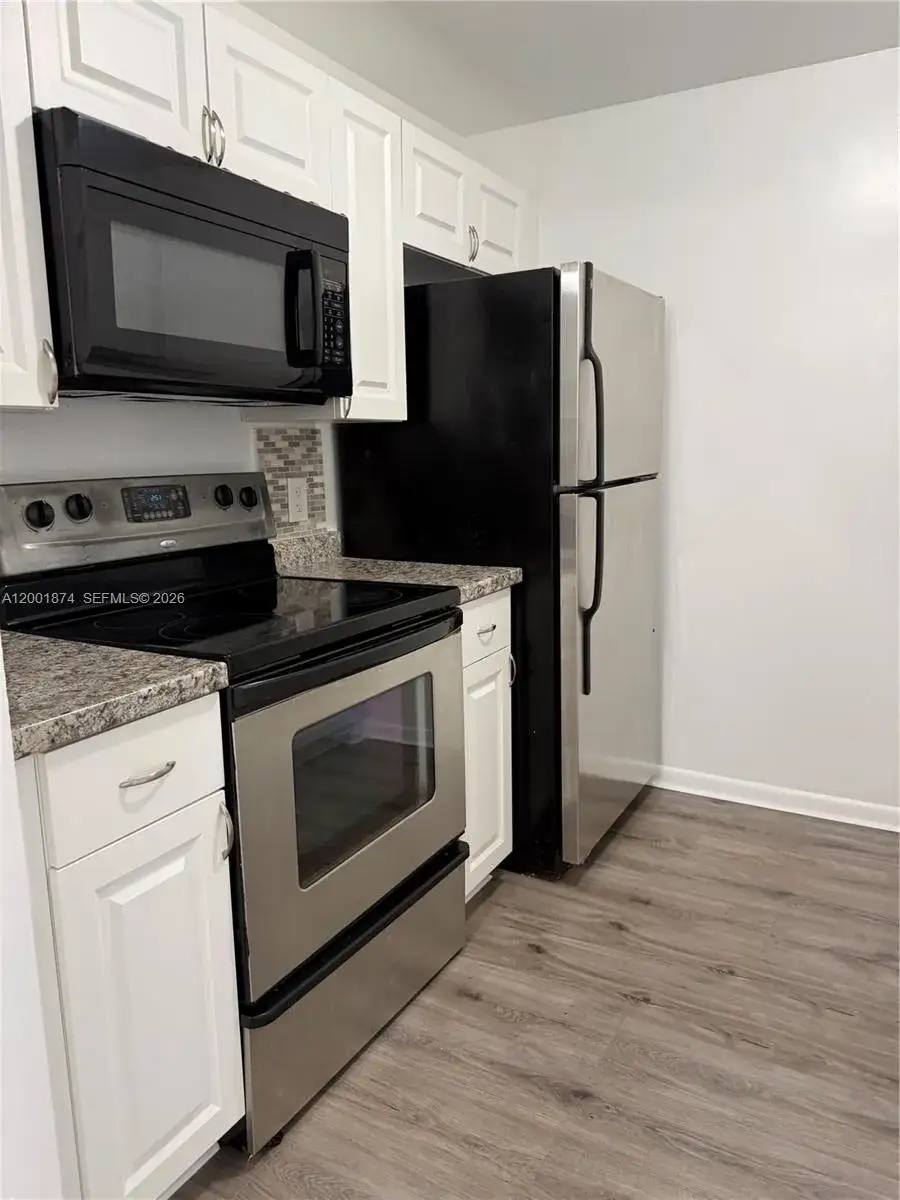 1 bedroom 1 bath Residential Lease for rent at 800 SW 131st Ave # 311F, Pembroke Pines FL 33027