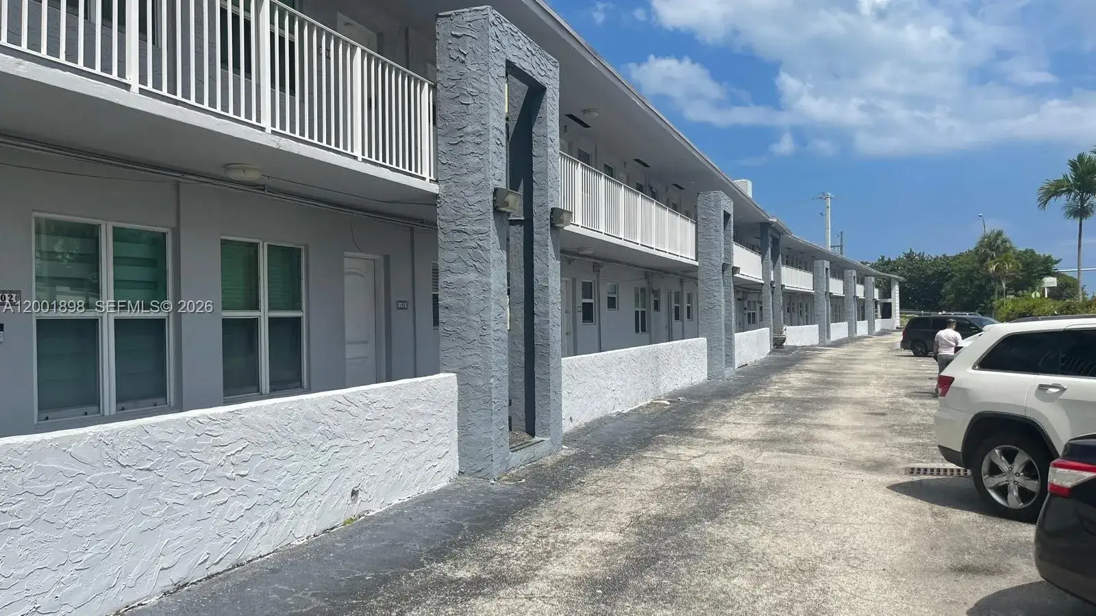 1 bath Residential for sale at 2225 NE 123rd St # 204, North Miami FL 33181