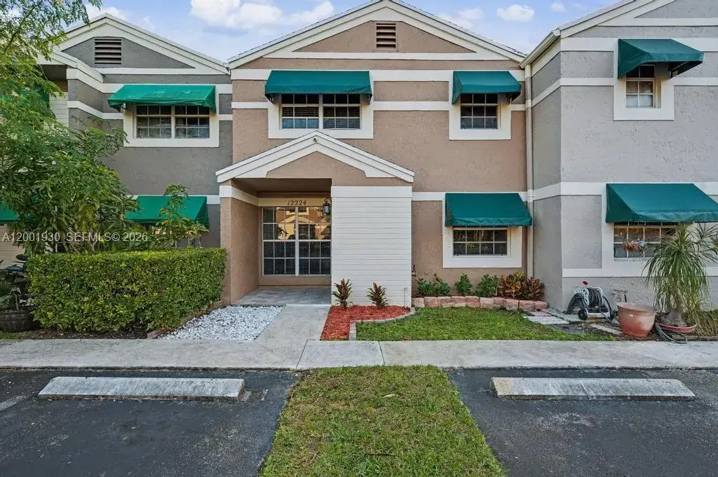 12224 SW 52nd Pl, Cooper City FL 33330